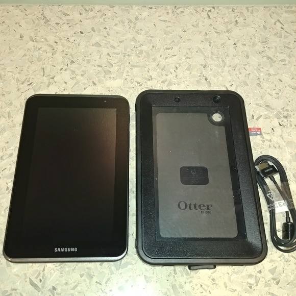 Samsung Galaxy Tab 2 (7.0) ✨ bundle - Picture 1 of 4